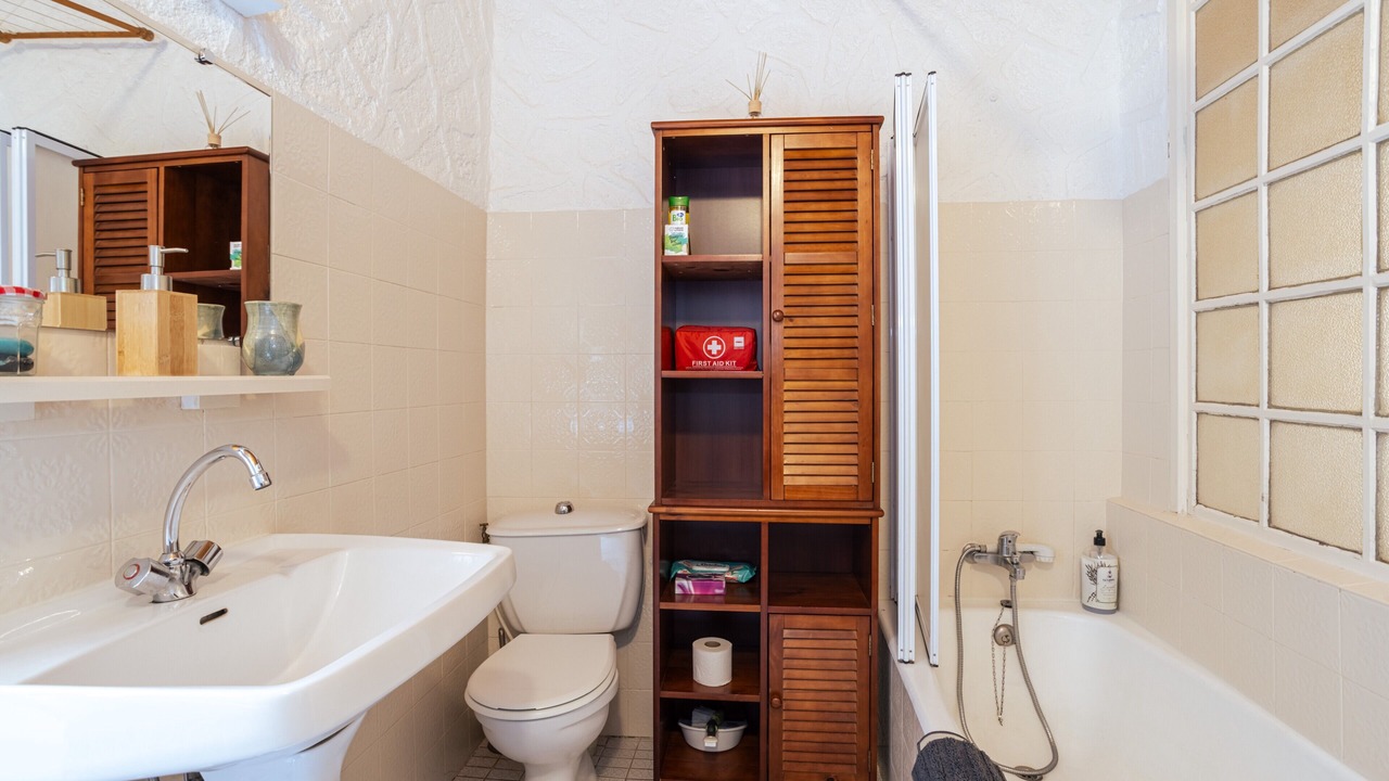 Photo of Bathroom in Ceret