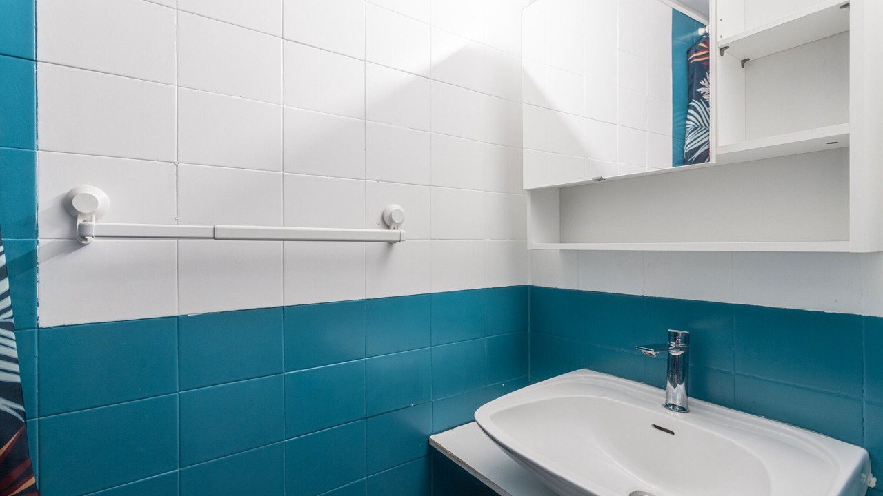 Photo of Bathroom in Roquefort-des-Corbieres