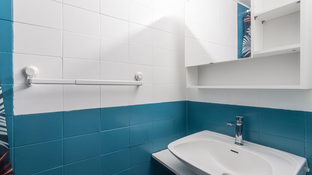 Photo of Bathroom in Roquefort-des-Corbieres
