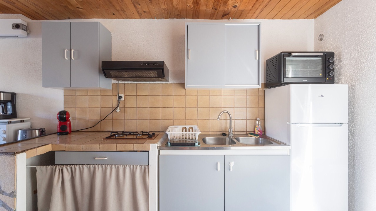 Photo of Kitchen in Roquefort-des-Corbieres
