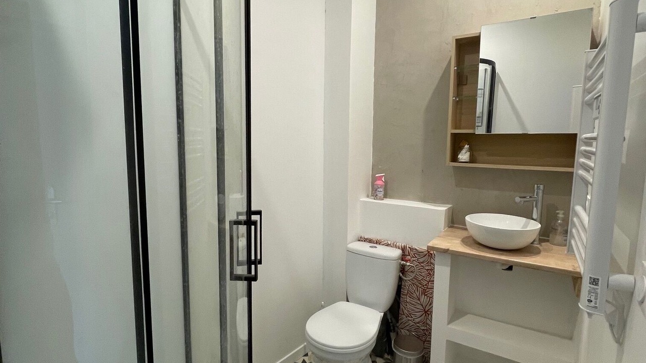 Photo of Bathroom in Saint-Jean-de-Vaux