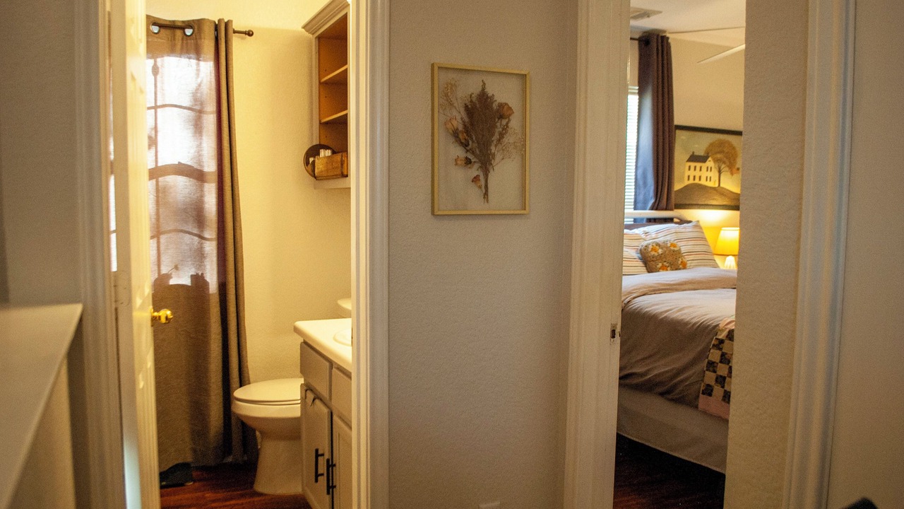 Photo of Bedroom in Kyle