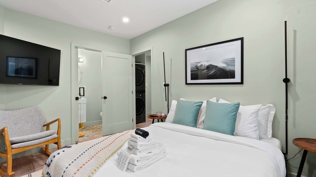 Photo of Bedroom in Marina Peninsula