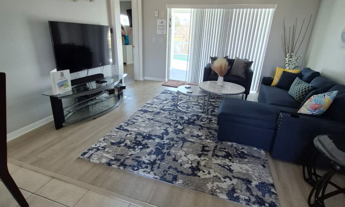 Photo of Livingroom in Bridgewater Crossing