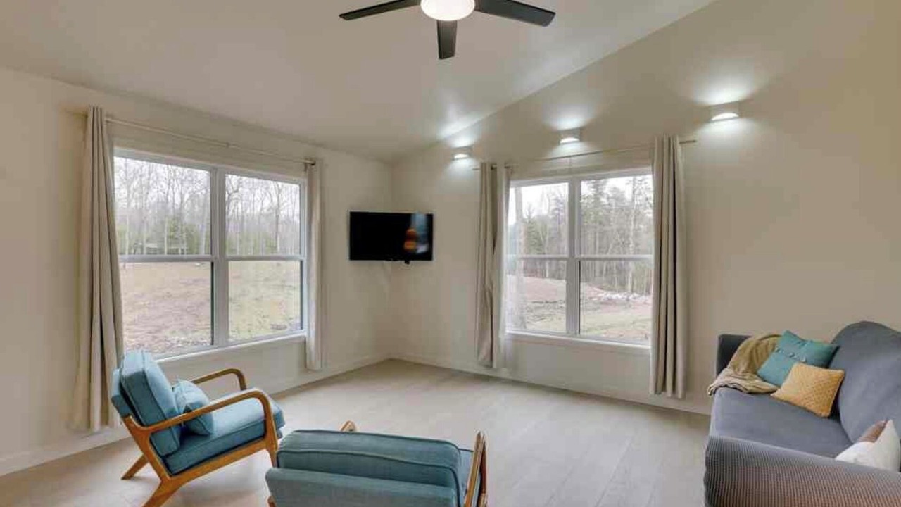 Photo of Livingroom in Crossville