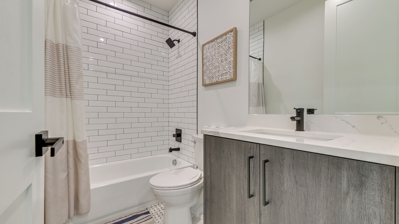 Photo of Bathroom in West Dallas