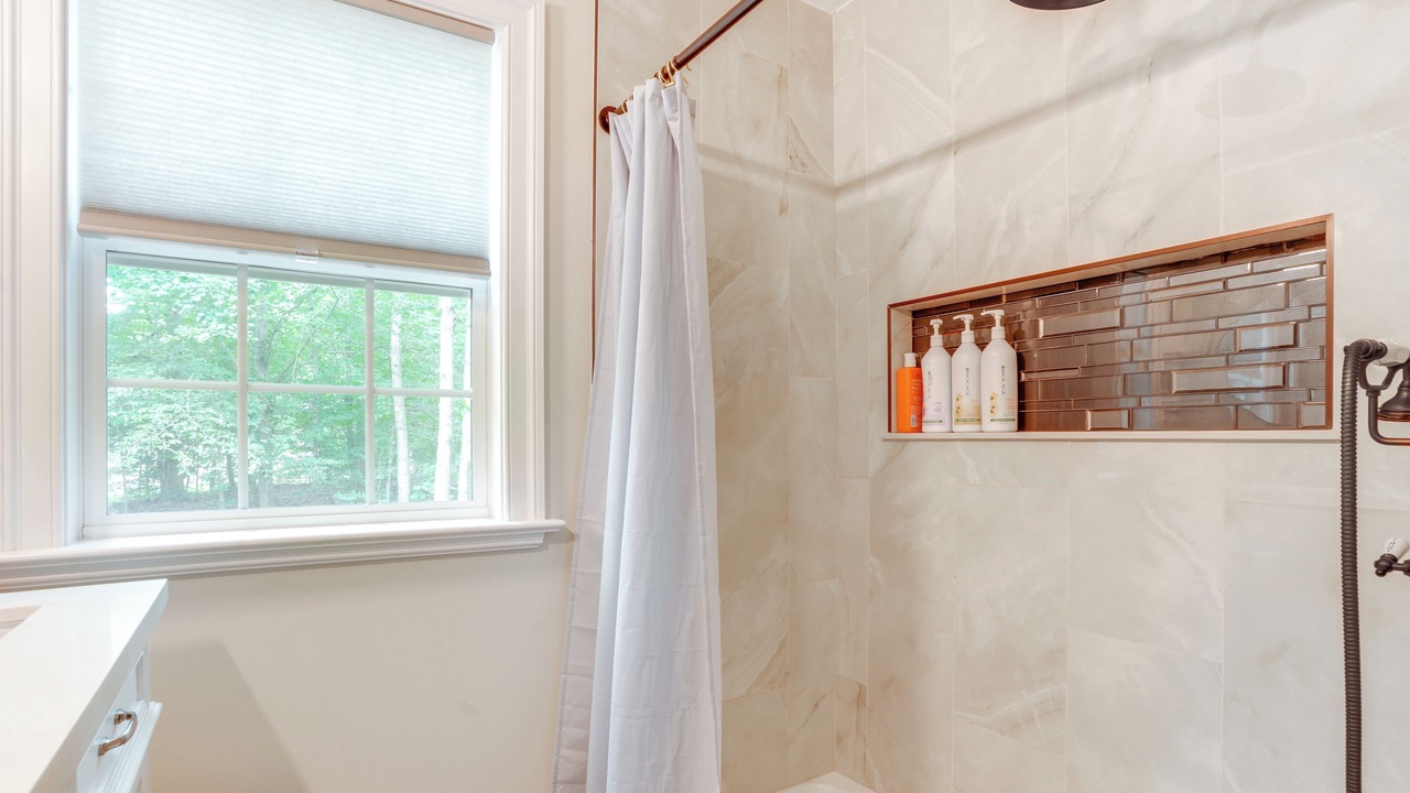 Photo of Bathroom in Lake Monticello