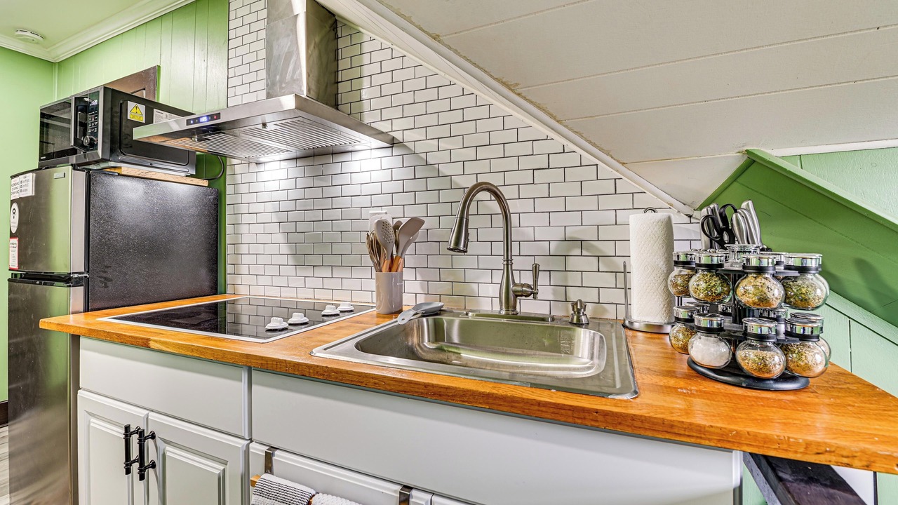 Photo of Kitchen in Stockade Historic District