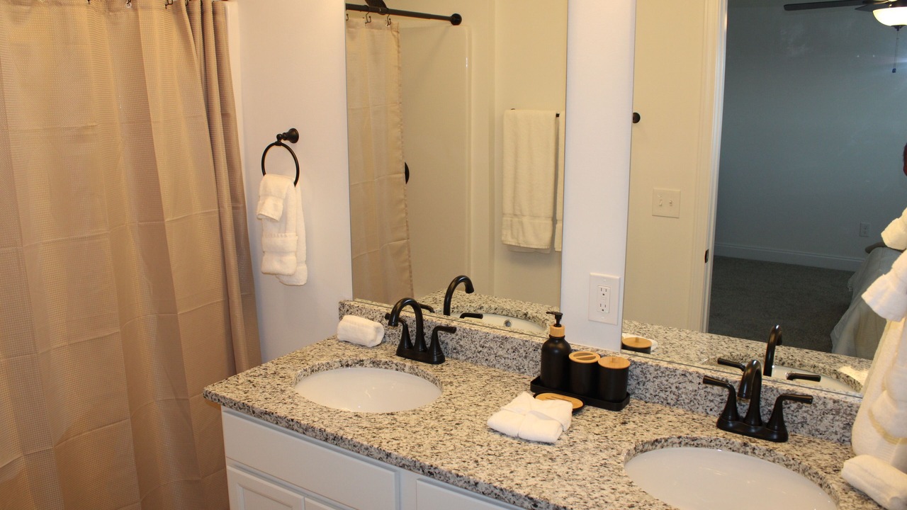Photo of Bathroom in Alcoa