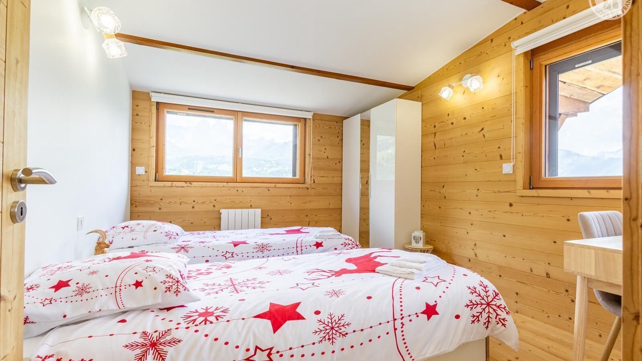 Photo of Bedroom in Albiez-Montrond