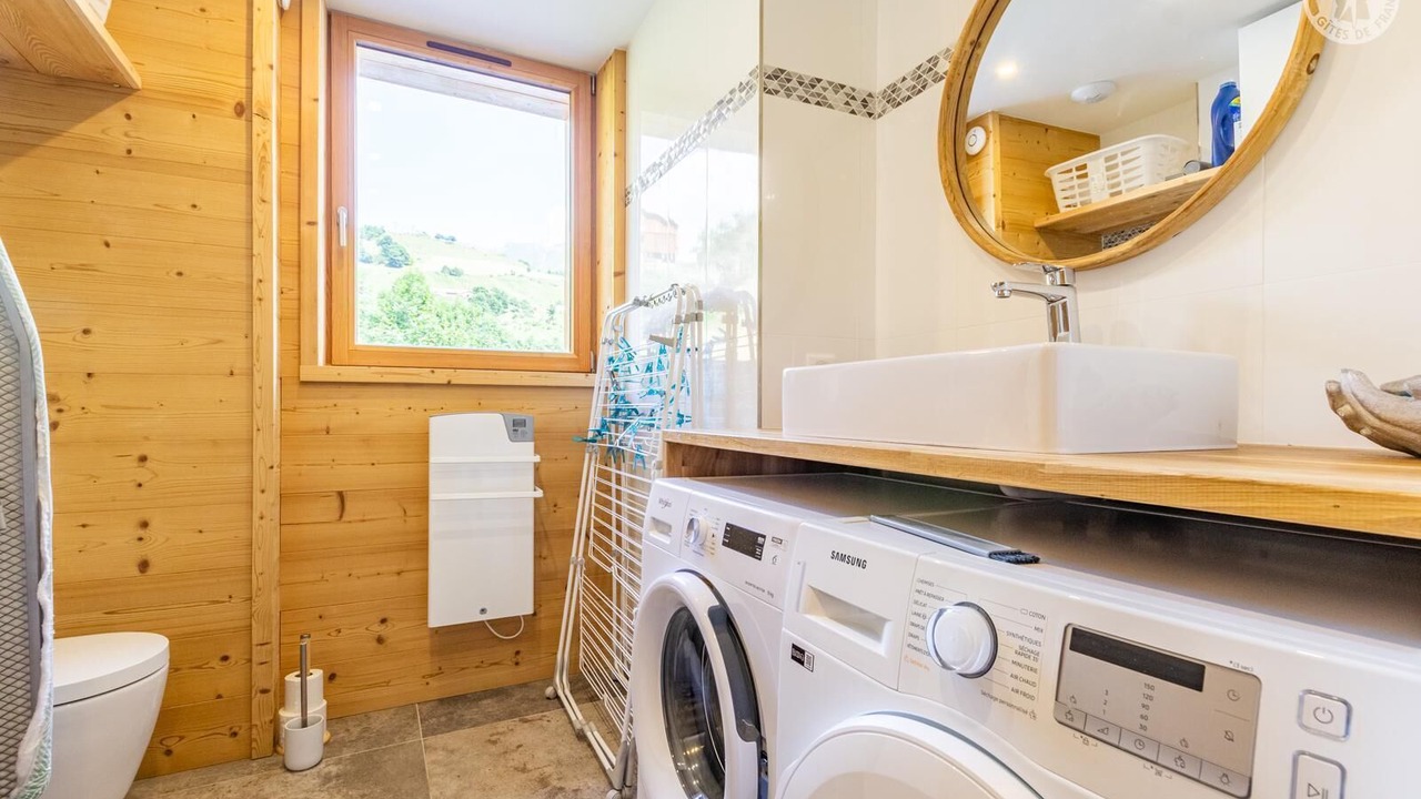 Photo of Bathroom in Albiez-Montrond