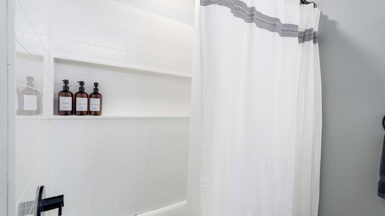 Photo of Bathroom in Vista Acres