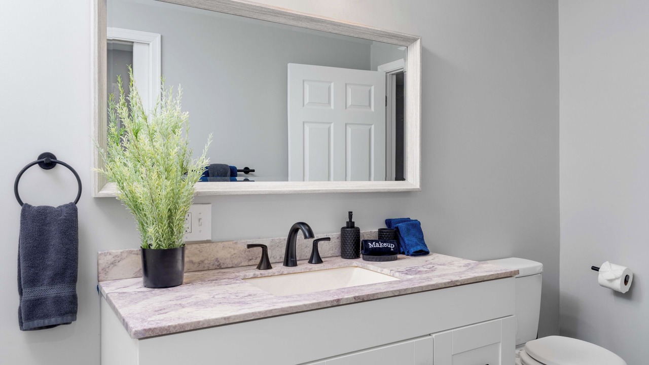 Photo of Bathroom in Vista Acres