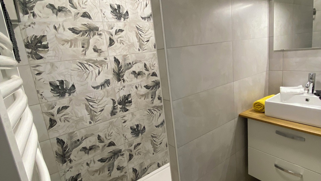 Photo of Bathroom in Douzy