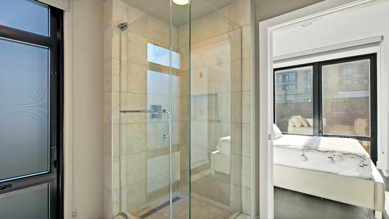 Photo of Bathroom in Cardozo