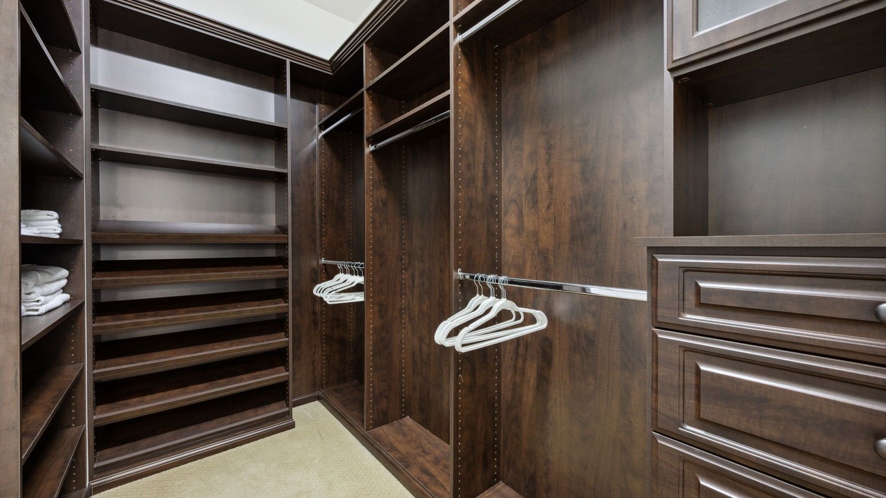 Photo of Bathroom in Legacy Town Center North