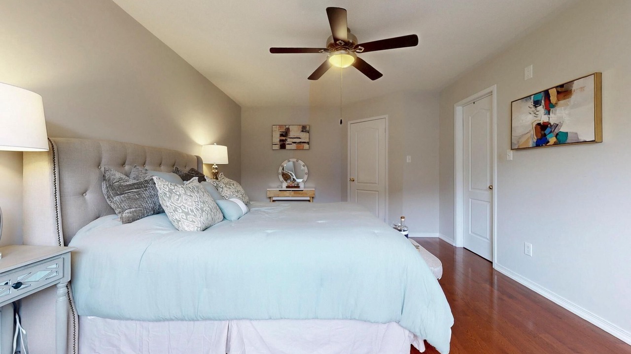 Photo of Bedroom in Richmond Hill