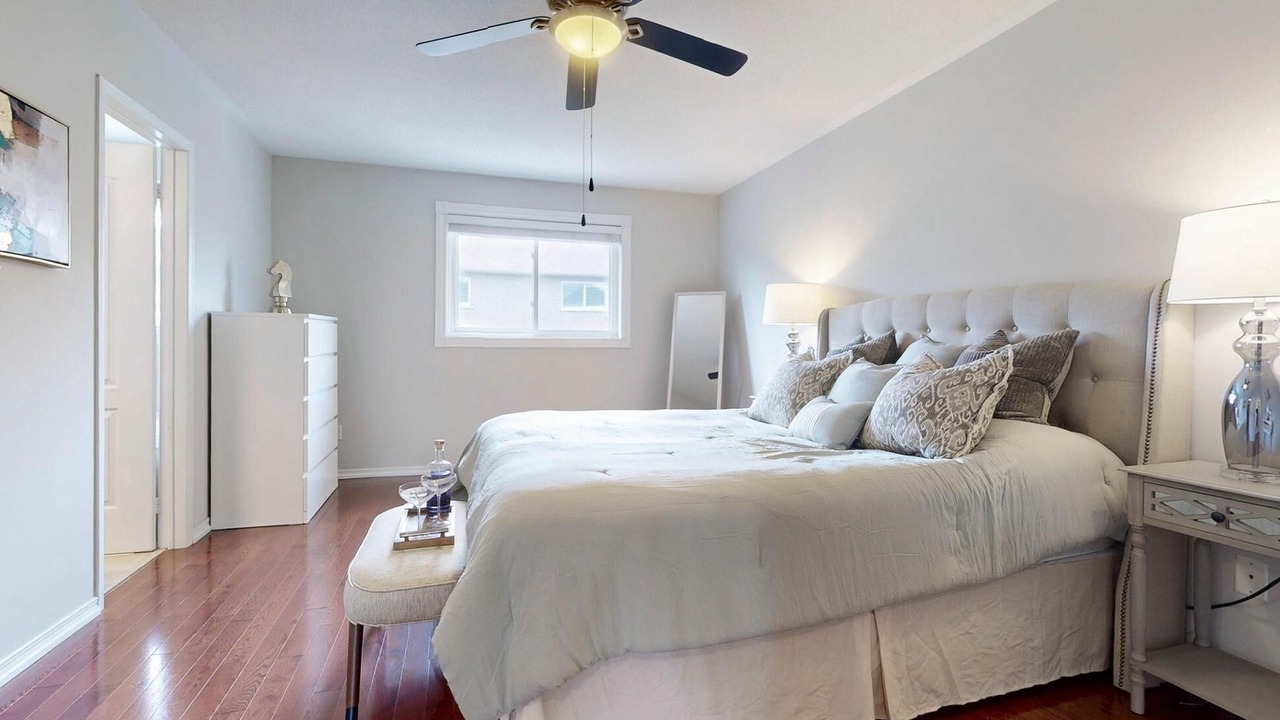 Photo of Bedroom in Richmond Hill