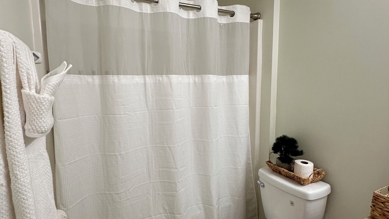 Photo of Bathroom in Mariner