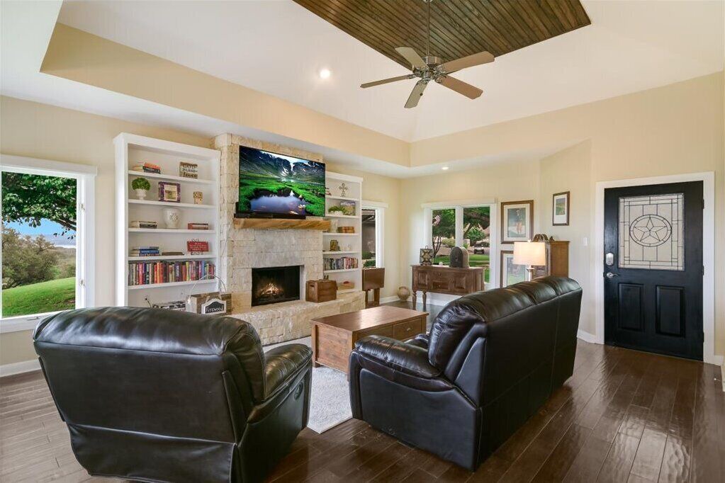 Photo of Livingroom in Barton Creek Lakeside
