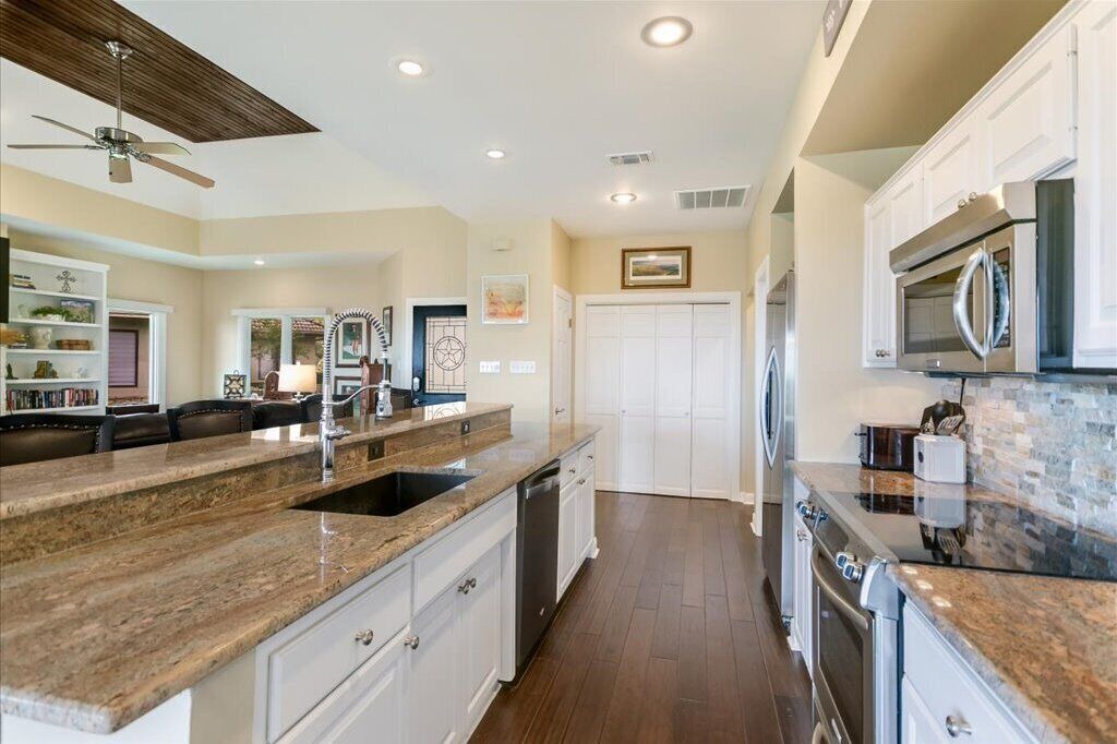 Photo of Kitchen in Barton Creek Lakeside