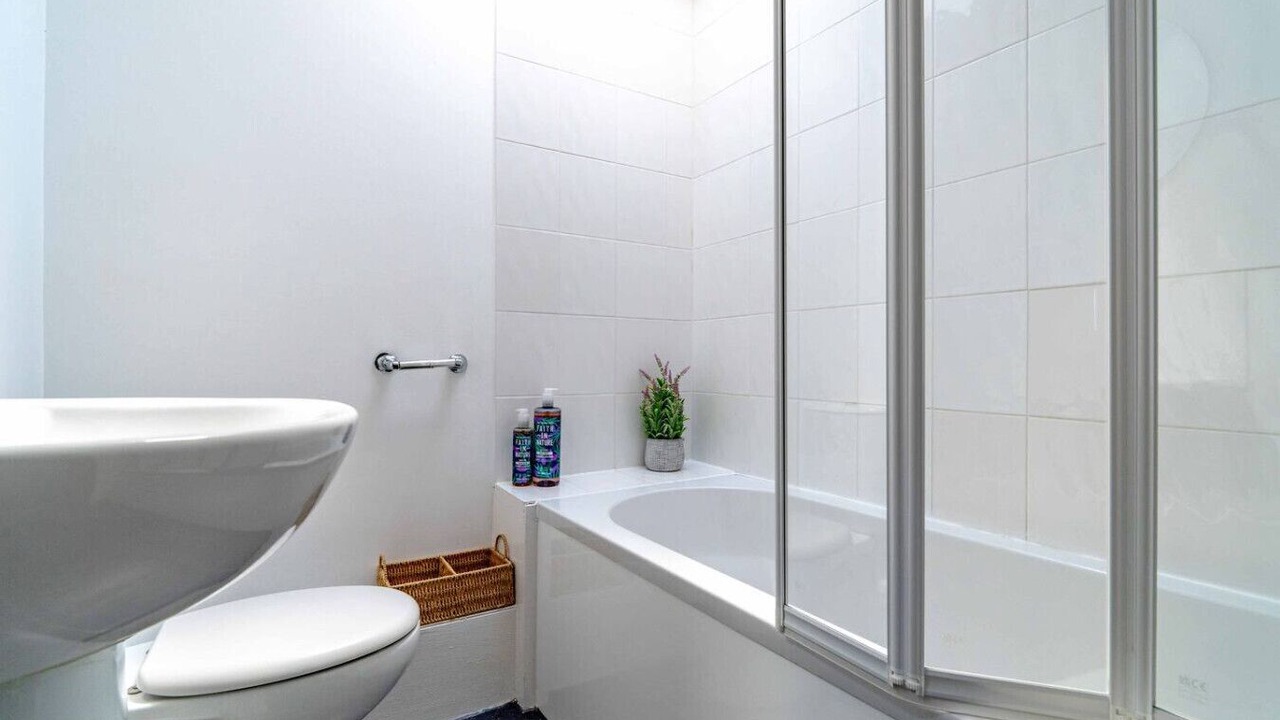 Photo of Bathroom in Stelling Minnis