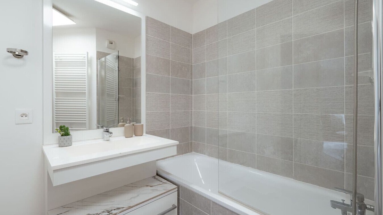Photo of Bathroom in Chatillon