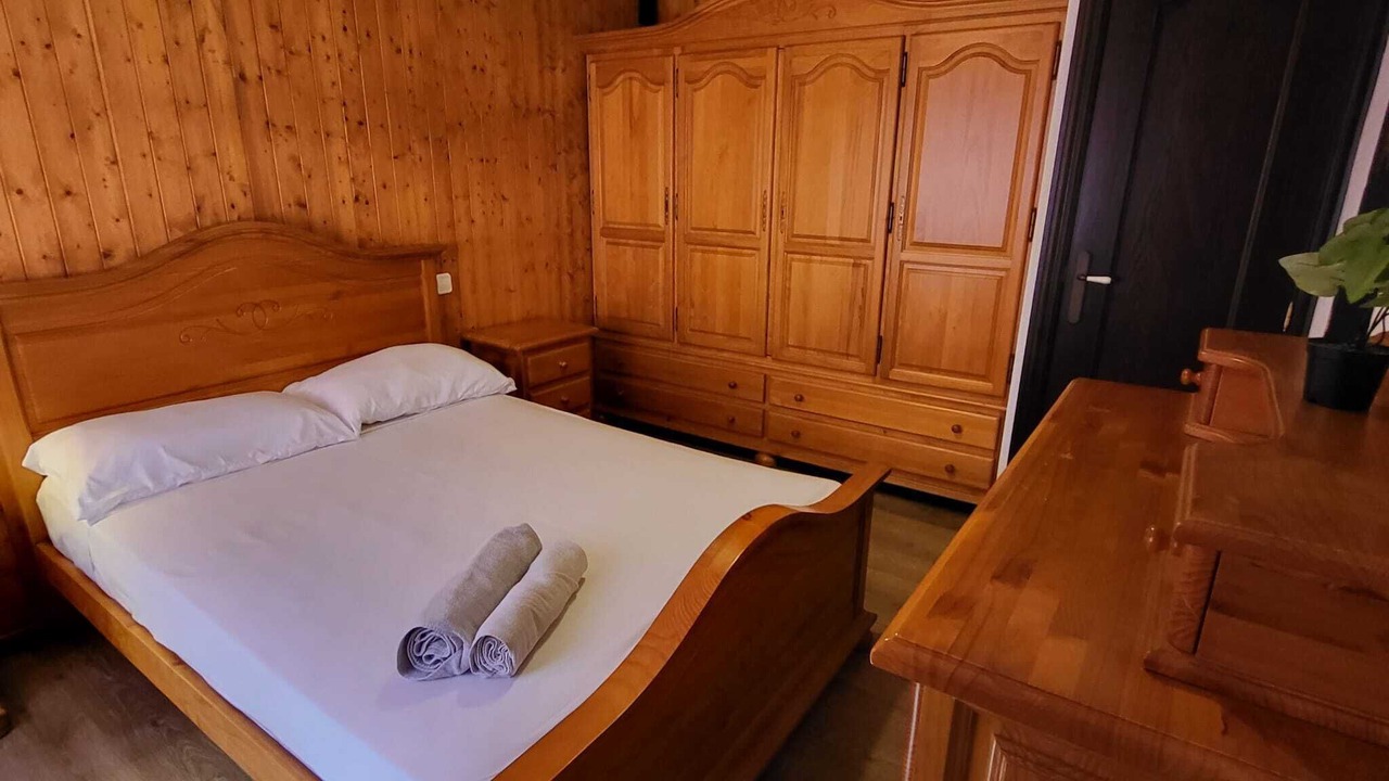 Photo of Bedroom in Pyrenees 2000