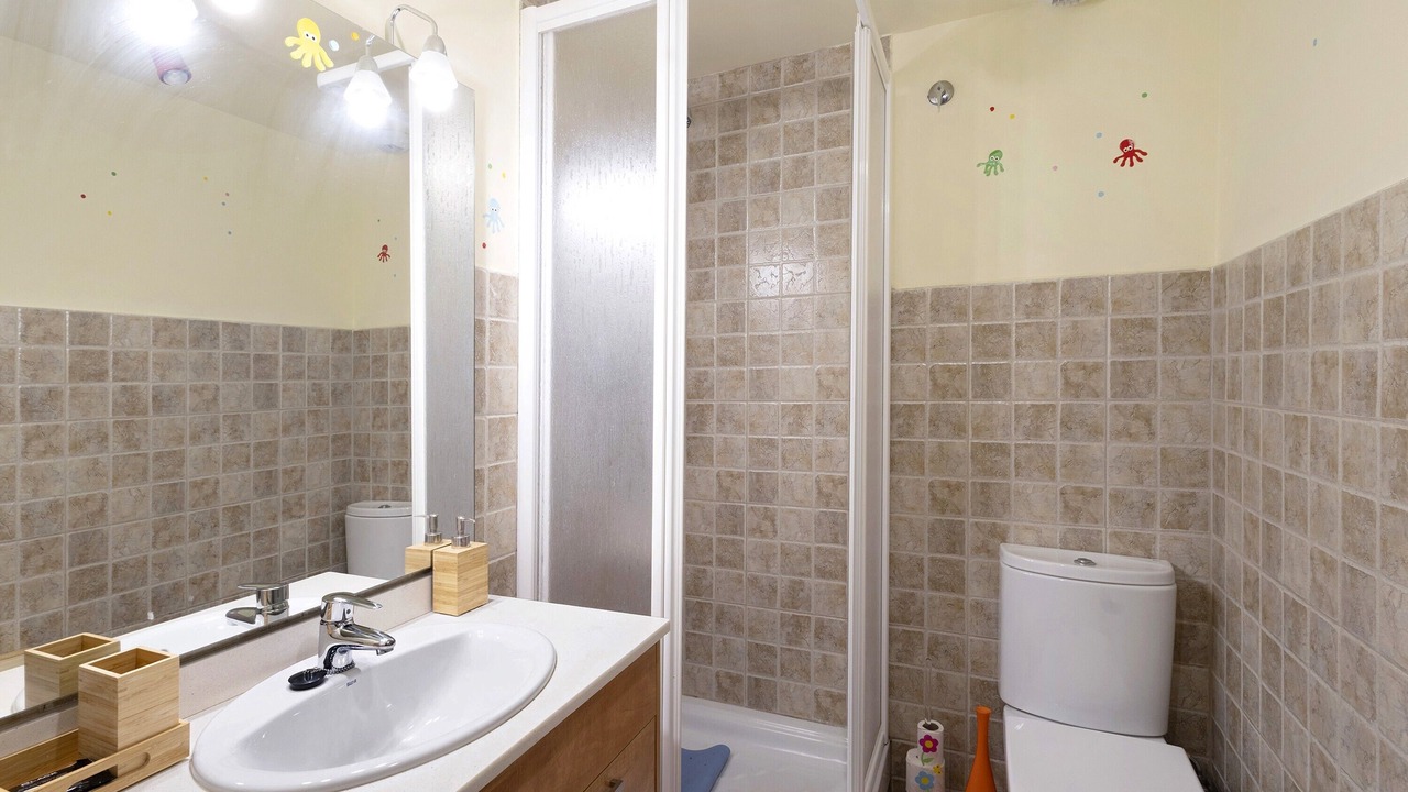Photo of Bathroom in Egat