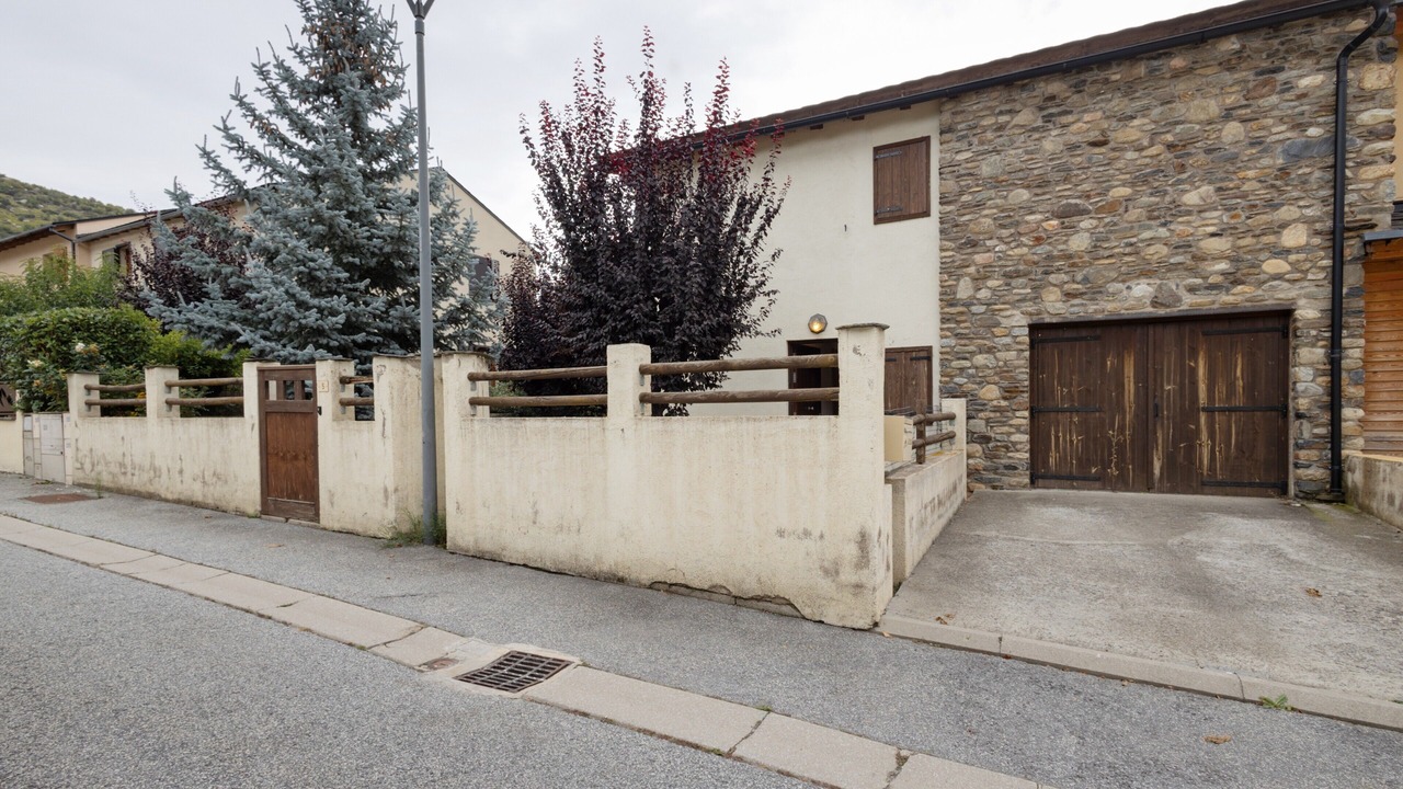 Photo of Outdoor in Angoustrine