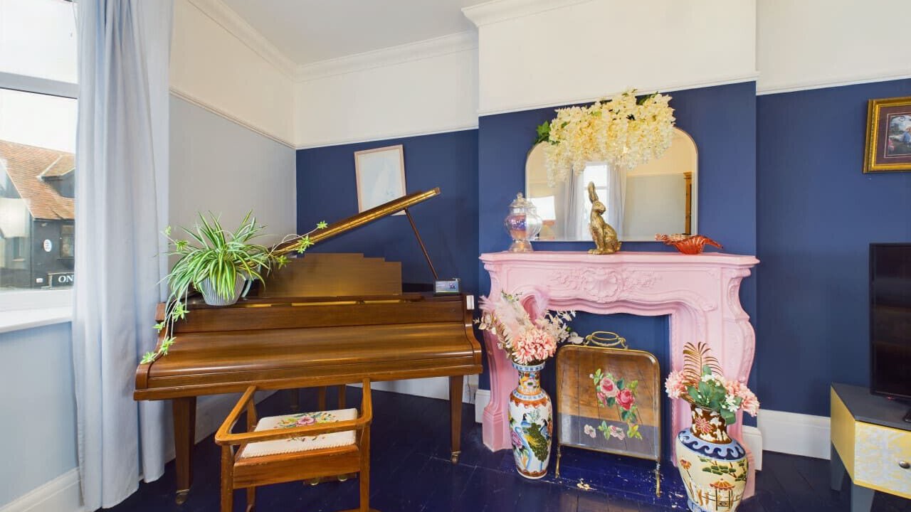 Photo of Others in Leigh-on-Sea