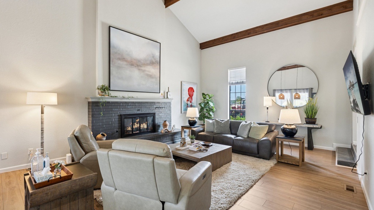 Photo of Livingroom in Warr Acres