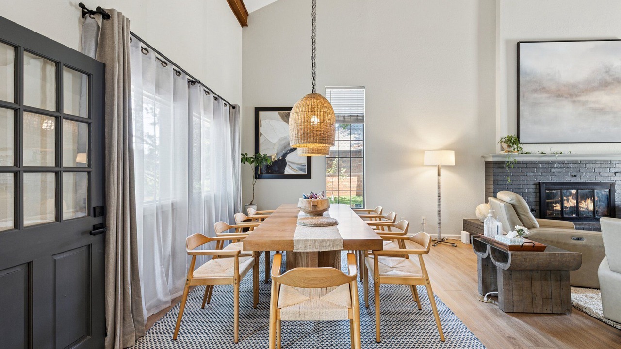Photo of Livingroom in Warr Acres