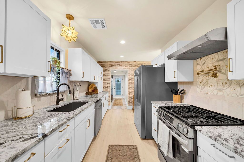 Photo of Kitchen in Cherry Street