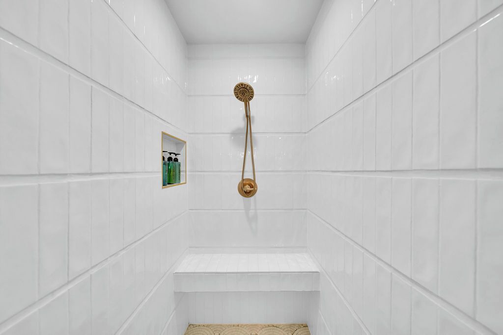 Photo of Bathroom in Cherry Street