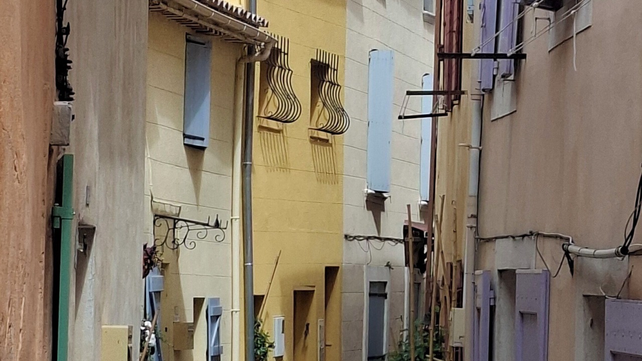 Photo of Others in Bouc-Bel-Air