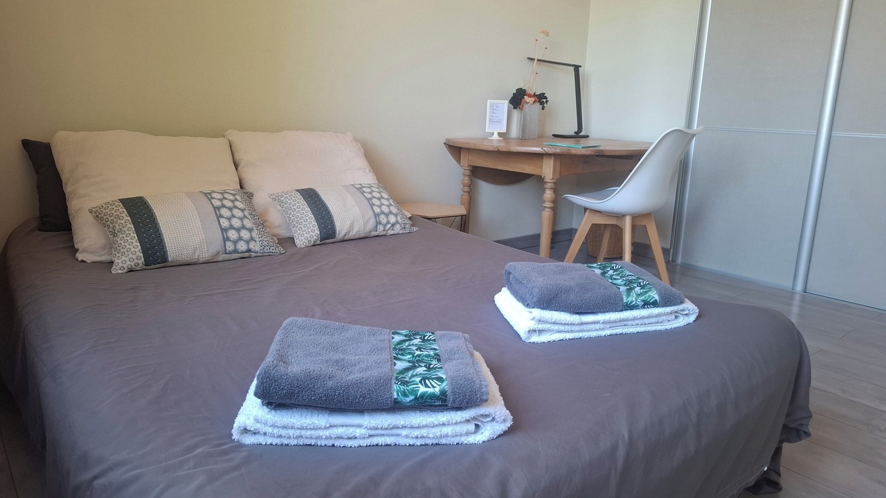 Photo of Bedroom in Bouc-Bel-Air