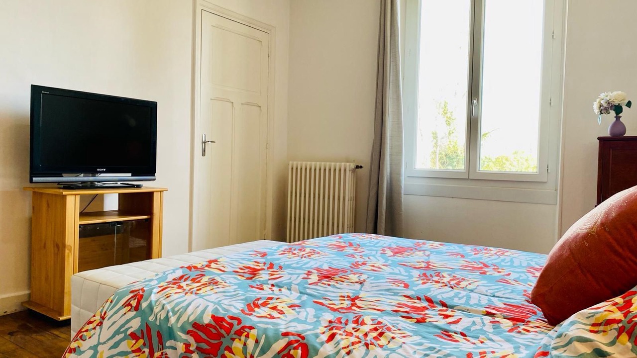 Photo of Bedroom in Fumel