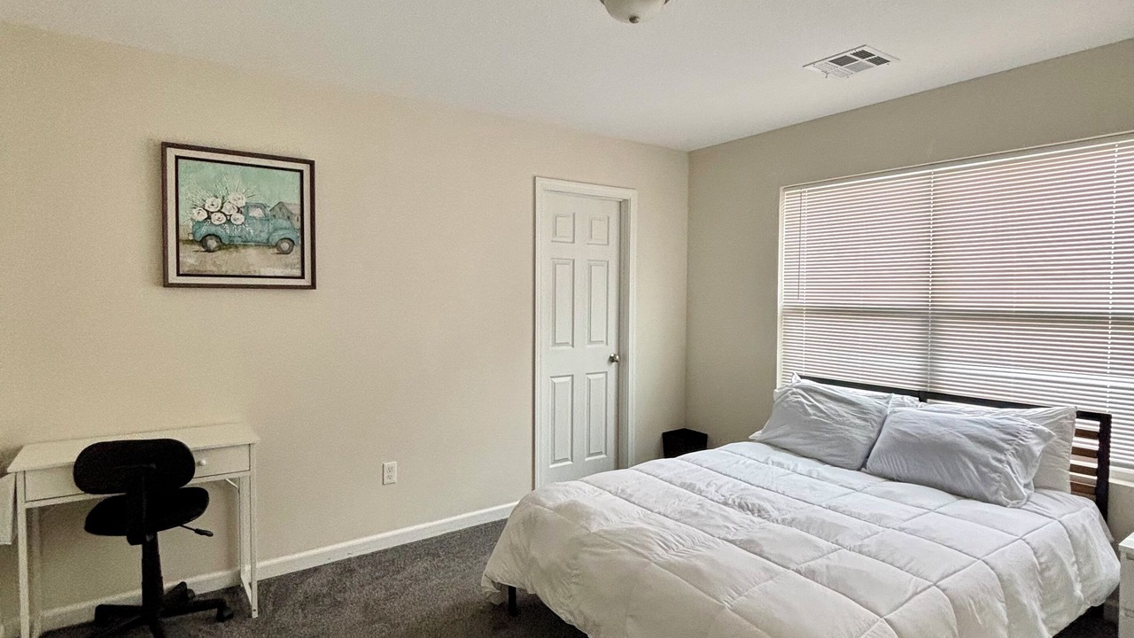 Photo of Bedroom in Salina