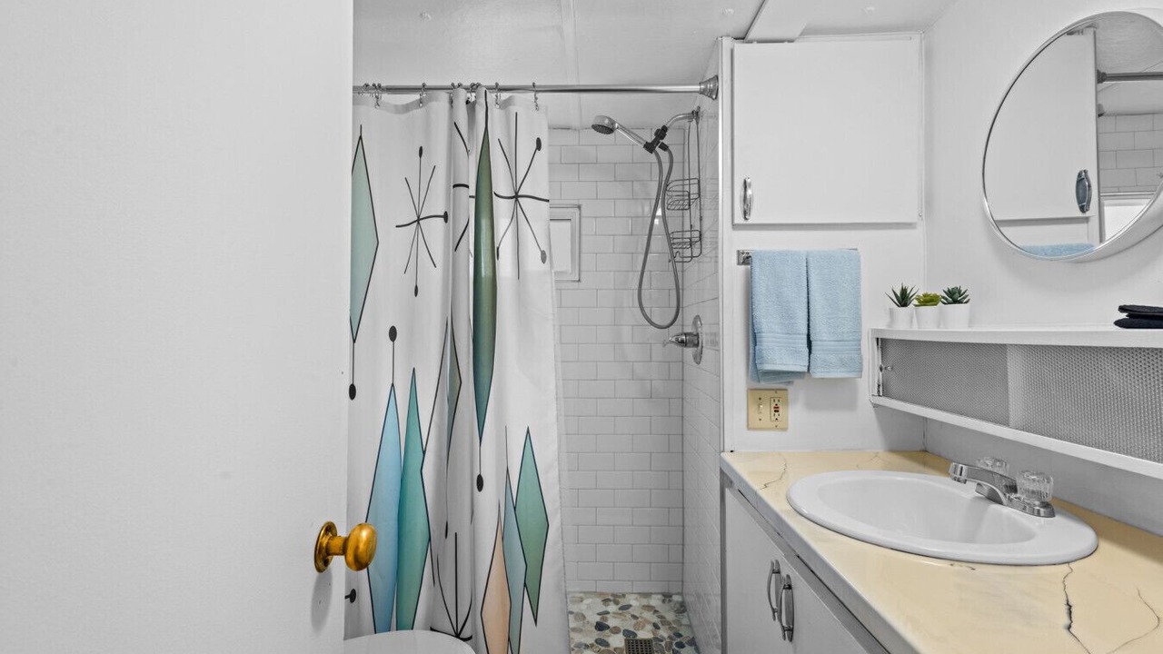 Photo of Bathroom in Rockaway Beach