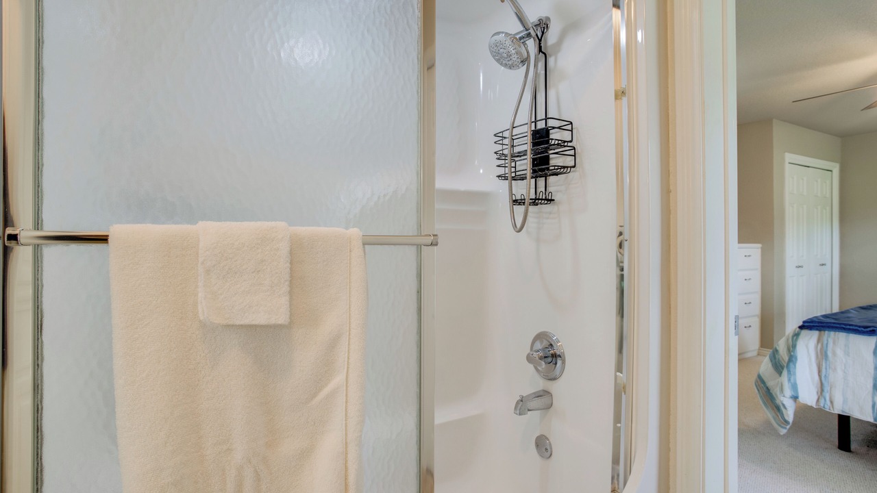 Photo of Bathroom in Lake Bridgeport