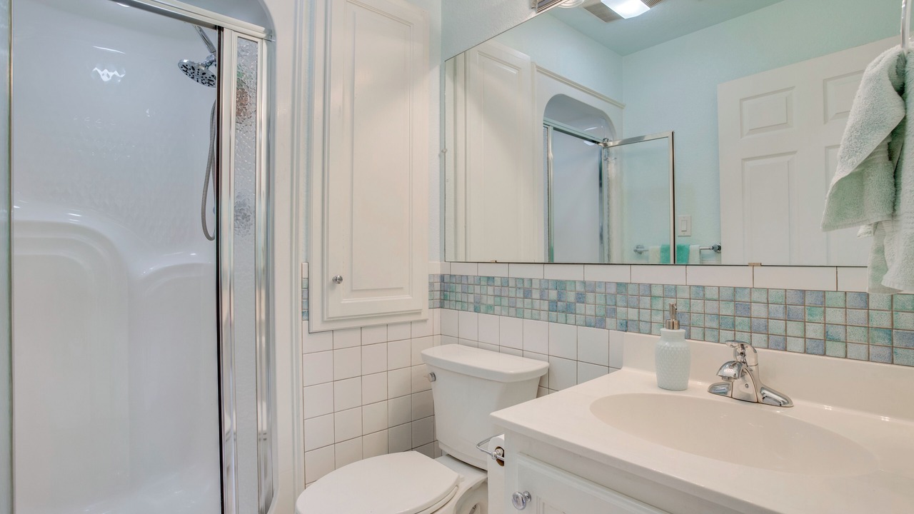 Photo of Bathroom in Lake Bridgeport