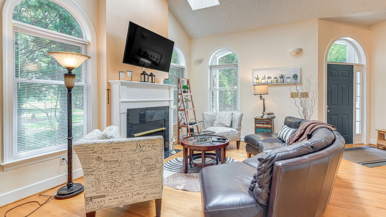 Photo of Livingroom in Urbanna