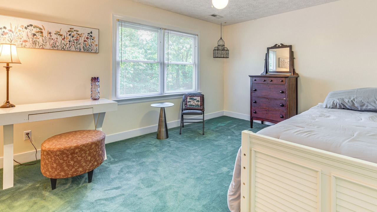 Photo of Bedroom in Urbanna