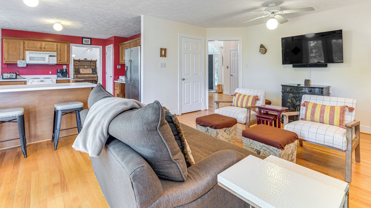 Photo of Livingroom in Urbanna