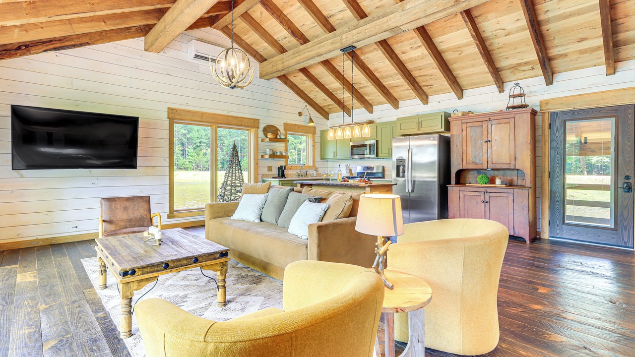 Photo of Livingroom in Thomaston