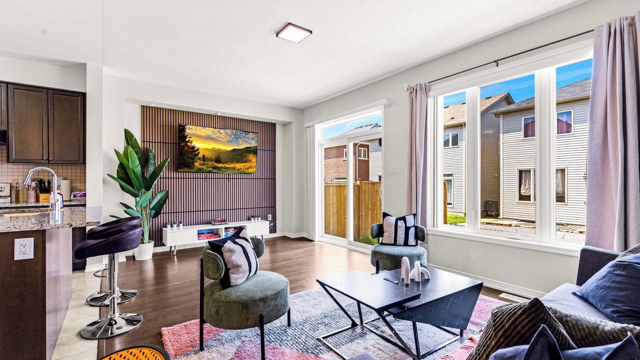Photo of Livingroom in Niagara Falls