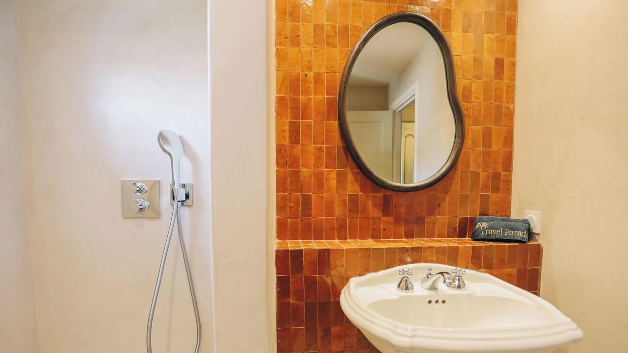 Photo of Bathroom in La Couarde-sur-Mer