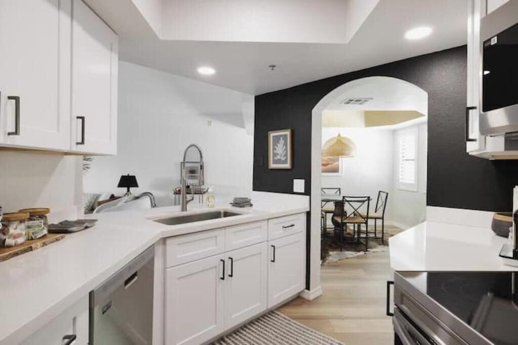 Photo of Kitchen in Camelback East