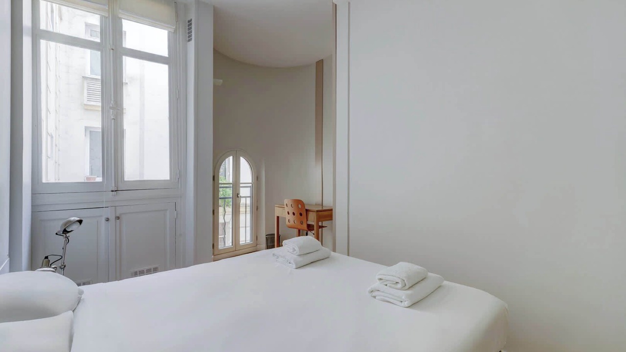 Photo of Bedroom in 6th Arrondissement